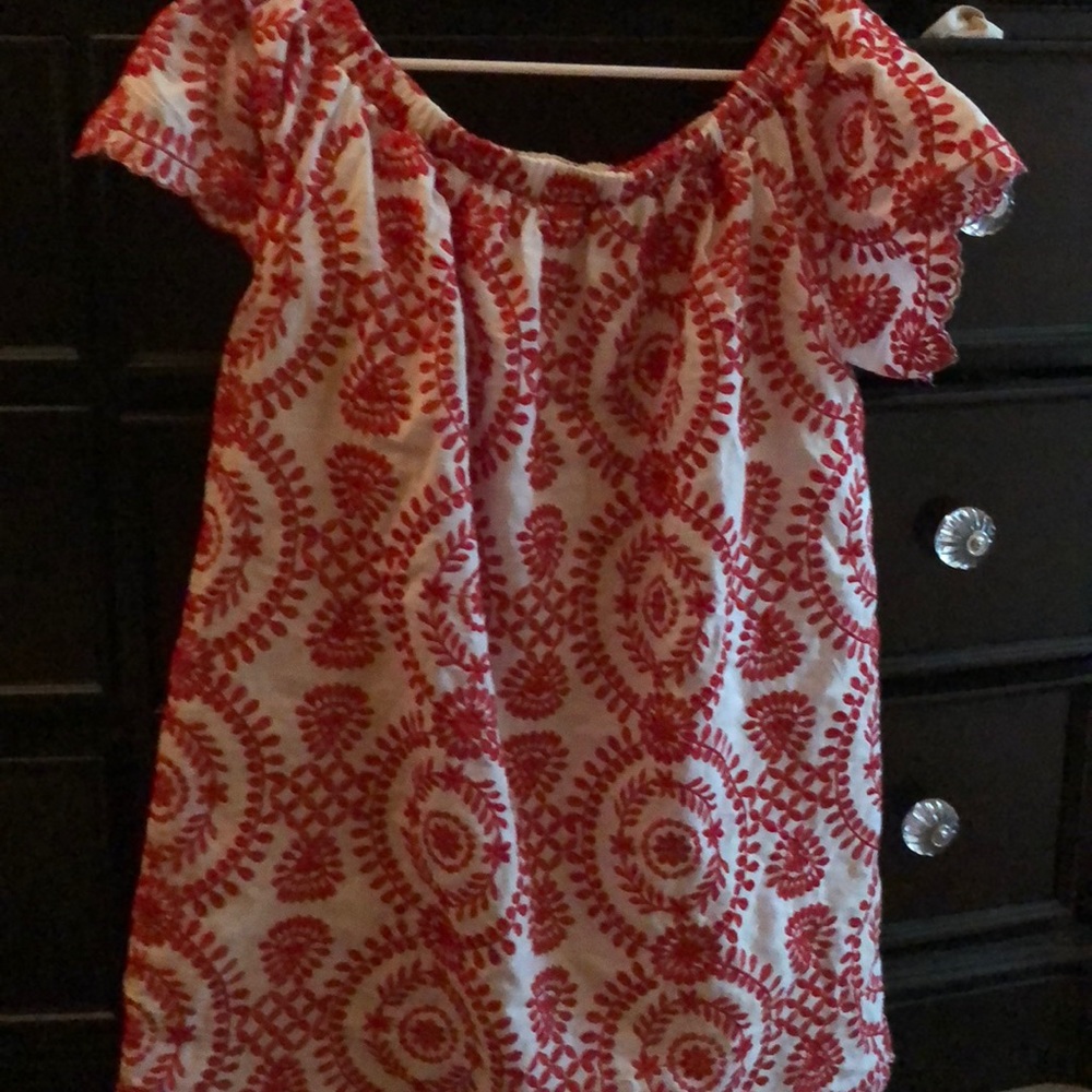 Entry red and white embroidered dress or top